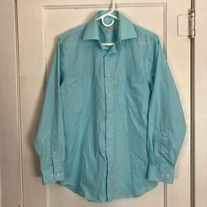 Men’s Croft & Barrow light teal / light blue button down shirt - size Small